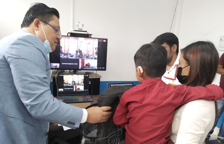 Distribution of aids and appliances through video conference in presence of Union Minister of MoSJE, Dr Virendra Kumar to the beneficiaries at DC’s Conference hall, Kiphire on May 20. (DIPR Photo)